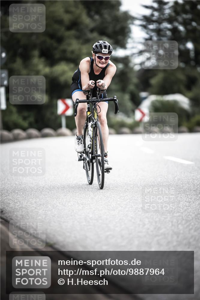 21.06.2026 - 29. Vierlanden-Triathlon H.Heesch http://msf.ph/oto/9887964 21.06.2026 12:12:09 Radfahren 294, 701, 864, 873, 1358 meine-sportfotos.de