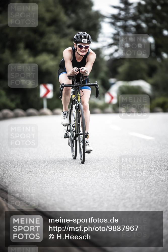 21.06.2026 - 29. Vierlanden-Triathlon H.Heesch http://msf.ph/oto/9887967 21.06.2026 12:12:09 Radfahren 294, 701, 864, 873, 1358 meine-sportfotos.de
