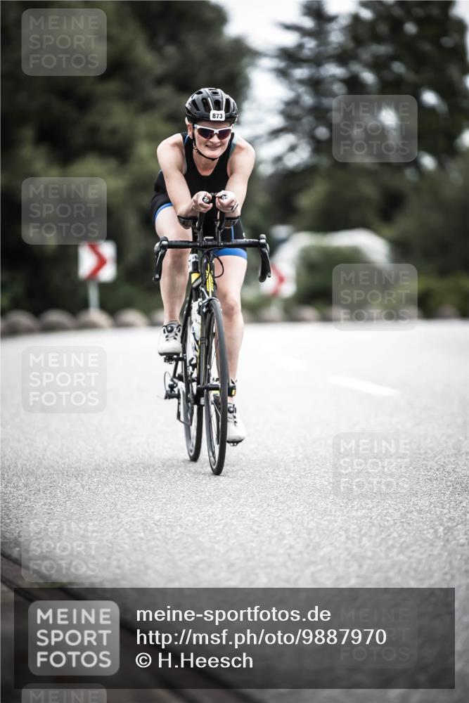 21.06.2026 - 29. Vierlanden-Triathlon H.Heesch http://msf.ph/oto/9887970 21.06.2026 12:12:10 Radfahren 294, 701, 864, 873, 1358 meine-sportfotos.de