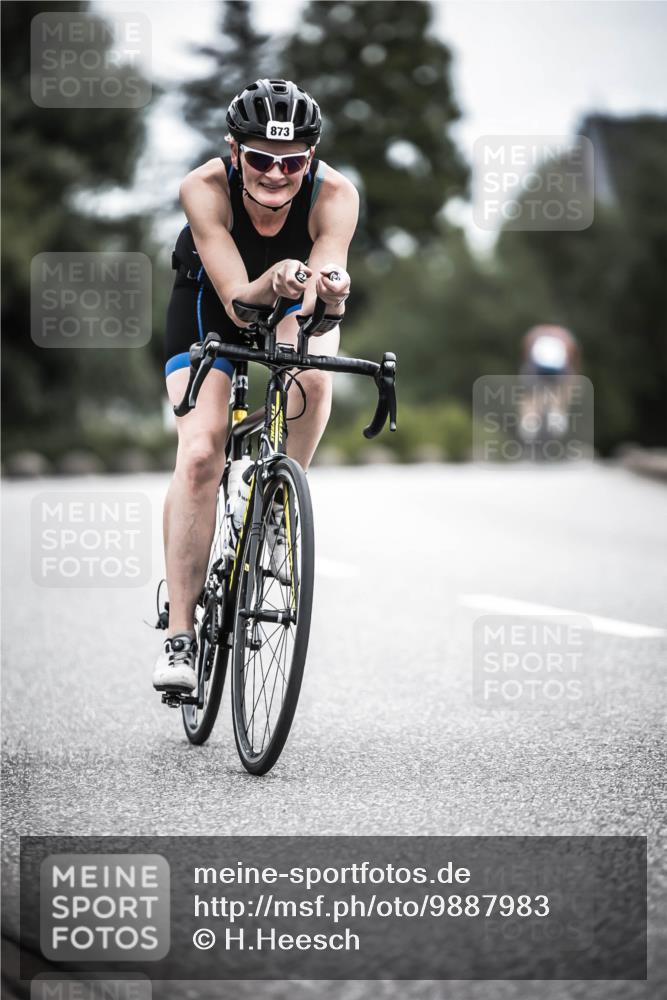 21.06.2026 - 29. Vierlanden-Triathlon H.Heesch http://msf.ph/oto/9887983 21.06.2026 12:12:10 Radfahren 294, 701, 864, 873, 1358 meine-sportfotos.de