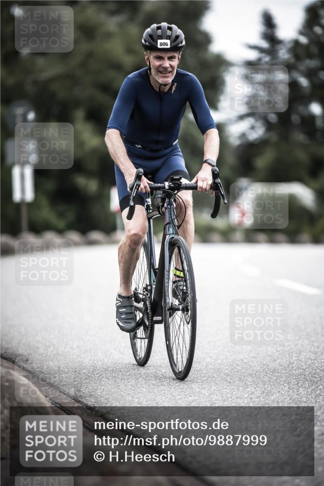 21.06.2026 - 29. Vierlanden-Triathlon H.Heesch http://msf.ph/oto/9887999 21.06.2026 12:12:32 Radfahren 806 meine-sportfotos.de