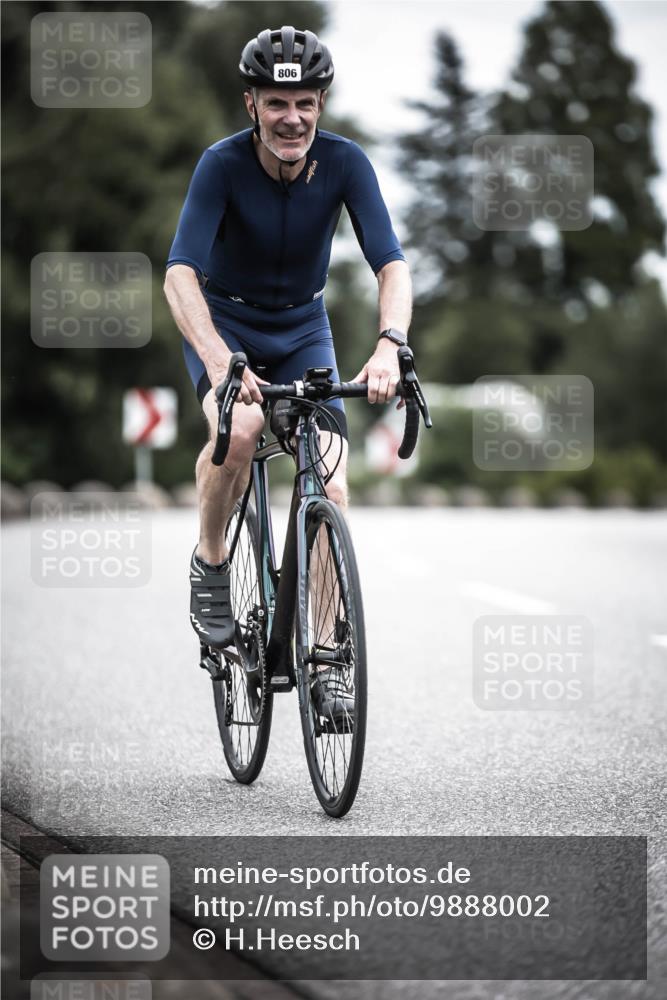 21.06.2026 - 29. Vierlanden-Triathlon H.Heesch http://msf.ph/oto/9888002 21.06.2026 12:12:32 Radfahren 806 meine-sportfotos.de