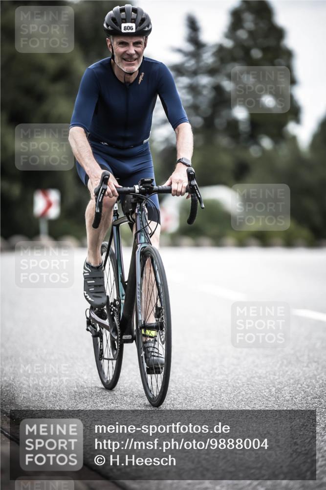 21.06.2026 - 29. Vierlanden-Triathlon H.Heesch http://msf.ph/oto/9888004 21.06.2026 12:12:32 Radfahren 806 meine-sportfotos.de