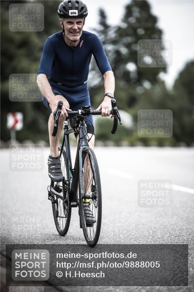 21.06.2026 - 29. Vierlanden-Triathlon H.Heesch http://msf.ph/oto/9888005 21.06.2026 12:12:32 Radfahren 806 meine-sportfotos.de