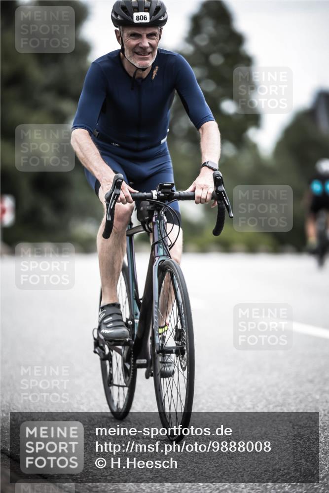 21.06.2026 - 29. Vierlanden-Triathlon H.Heesch http://msf.ph/oto/9888008 21.06.2026 12:12:33 Radfahren 806 meine-sportfotos.de