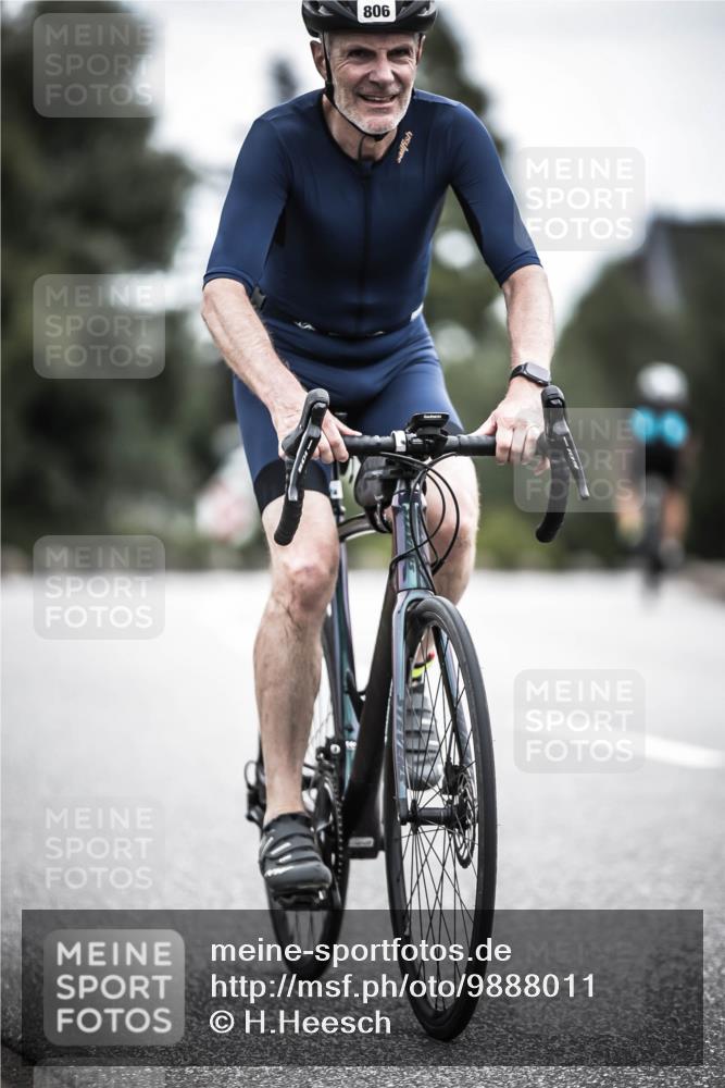 21.06.2026 - 29. Vierlanden-Triathlon H.Heesch http://msf.ph/oto/9888011 21.06.2026 12:12:33 Radfahren 806 meine-sportfotos.de