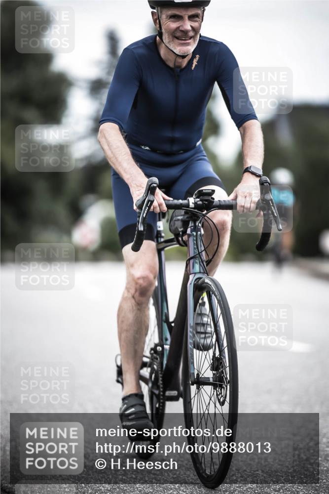 21.06.2026 - 29. Vierlanden-Triathlon H.Heesch http://msf.ph/oto/9888013 21.06.2026 12:12:33 Radfahren 806 meine-sportfotos.de