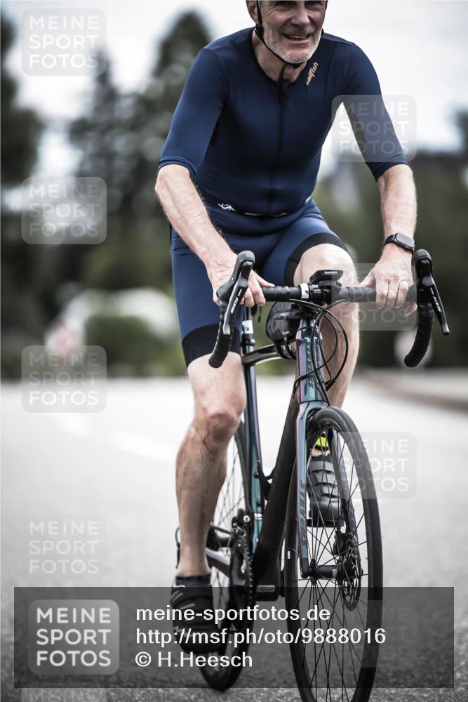 21.06.2026 - 29. Vierlanden-Triathlon H.Heesch http://msf.ph/oto/9888016 21.06.2026 12:12:33 Radfahren 806 meine-sportfotos.de