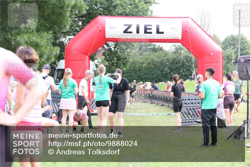 21.06.2026 - 29. Vierlanden-Triathlon Andreas Tolksdorf http://msf.ph/oto/9888024 21.06.2026 11:39:47 Ziel 481, 548, 568, 481, 548, 568 meine-sportfotos.de