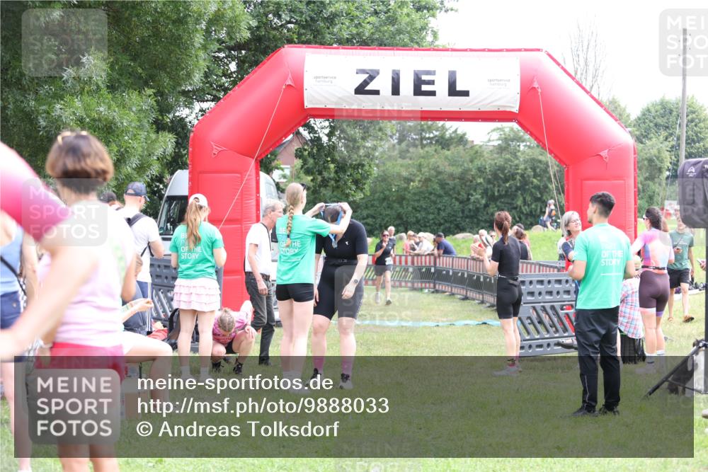 21.06.2026 - 29. Vierlanden-Triathlon Andreas Tolksdorf http://msf.ph/oto/9888033 21.06.2026 11:39:47 Ziel 481, 548, 568, 481, 548, 568 meine-sportfotos.de