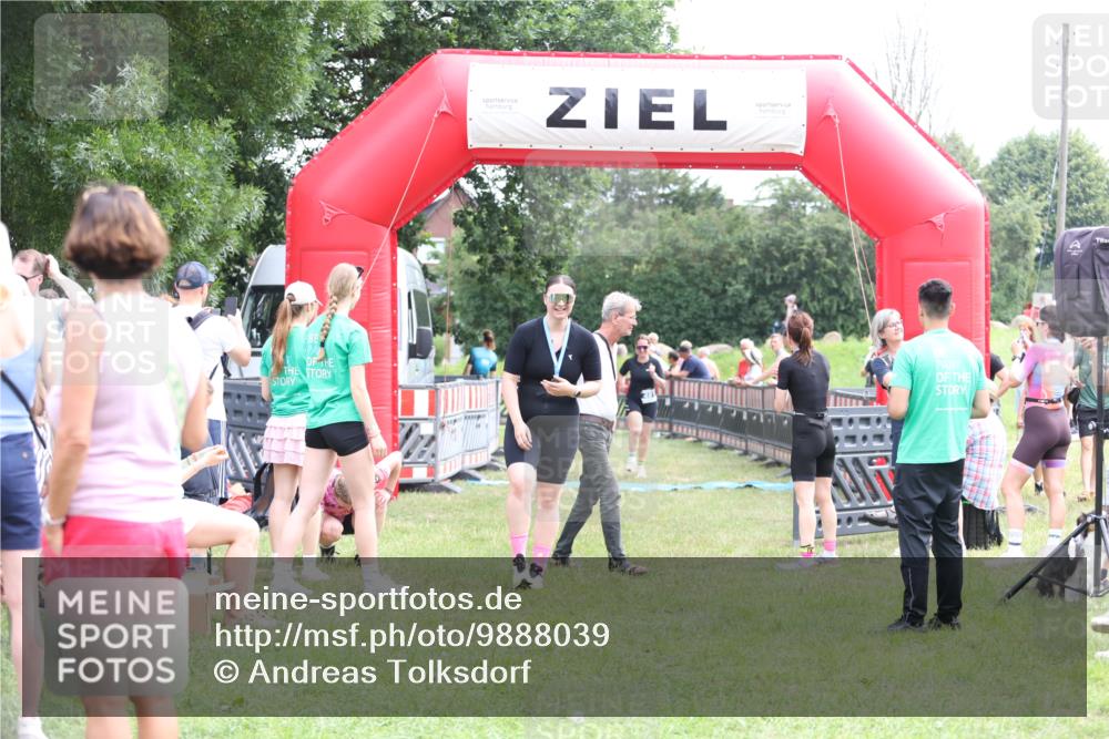 21.06.2026 - 29. Vierlanden-Triathlon Andreas Tolksdorf http://msf.ph/oto/9888039 21.06.2026 11:39:49 Ziel 481, 568, 481, 568 meine-sportfotos.de