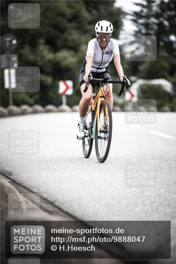 21.06.2026 - 29. Vierlanden-Triathlon H.Heesch http://msf.ph/oto/9888047 21.06.2026 12:13:18 Radfahren 840 meine-sportfotos.de