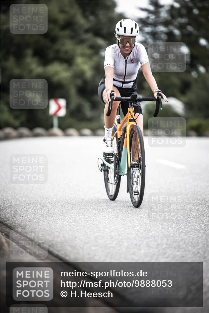 21.06.2026 - 29. Vierlanden-Triathlon H.Heesch http://msf.ph/oto/9888053 21.06.2026 12:13:18 Radfahren 840 meine-sportfotos.de