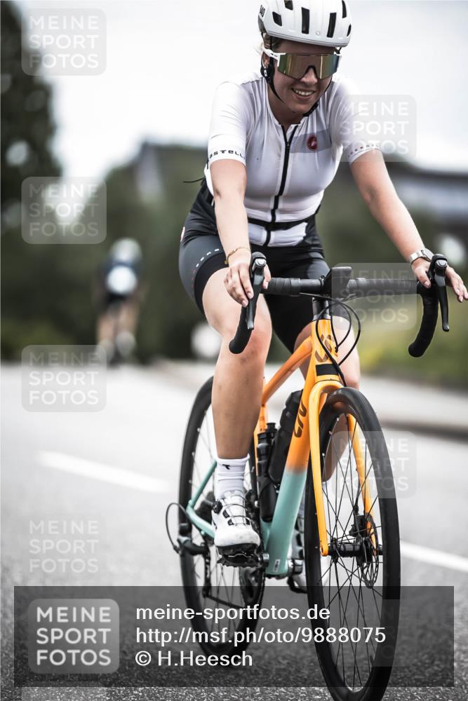 21.06.2026 - 29. Vierlanden-Triathlon H.Heesch http://msf.ph/oto/9888075 21.06.2026 12:13:19 Radfahren 840 meine-sportfotos.de