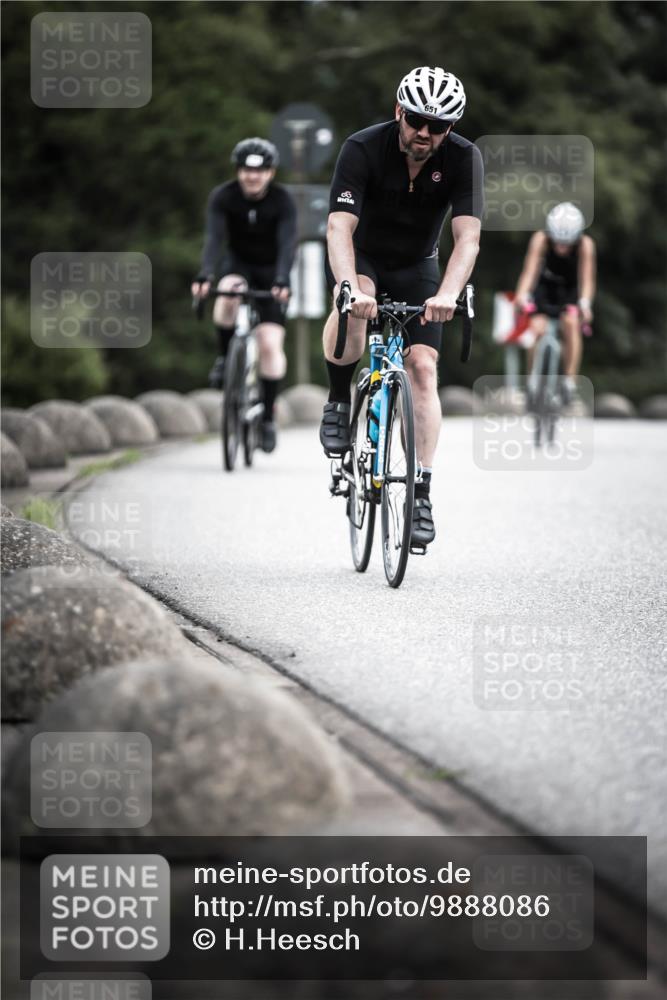 21.06.2026 - 29. Vierlanden-Triathlon H.Heesch http://msf.ph/oto/9888086 21.06.2026 12:14:04 Radfahren 651, 741, 890 meine-sportfotos.de