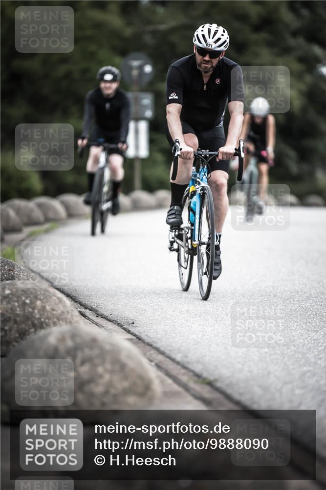 21.06.2026 - 29. Vierlanden-Triathlon H.Heesch http://msf.ph/oto/9888090 21.06.2026 12:14:04 Radfahren 651, 741, 890 meine-sportfotos.de