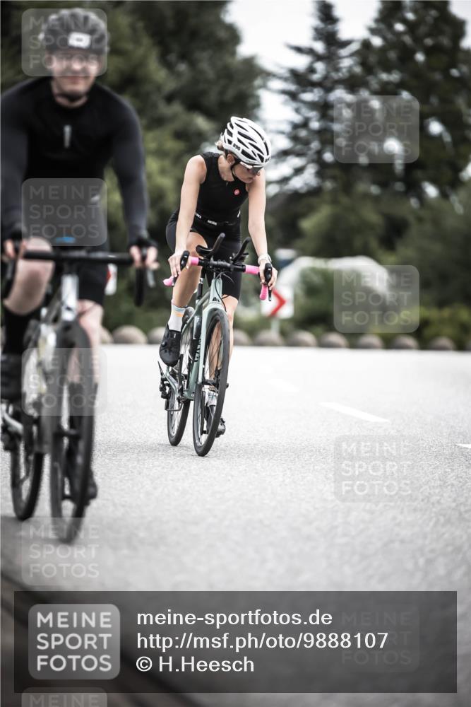 21.06.2026 - 29. Vierlanden-Triathlon H.Heesch http://msf.ph/oto/9888107 21.06.2026 12:14:06 Radfahren 651, 741, 890 meine-sportfotos.de