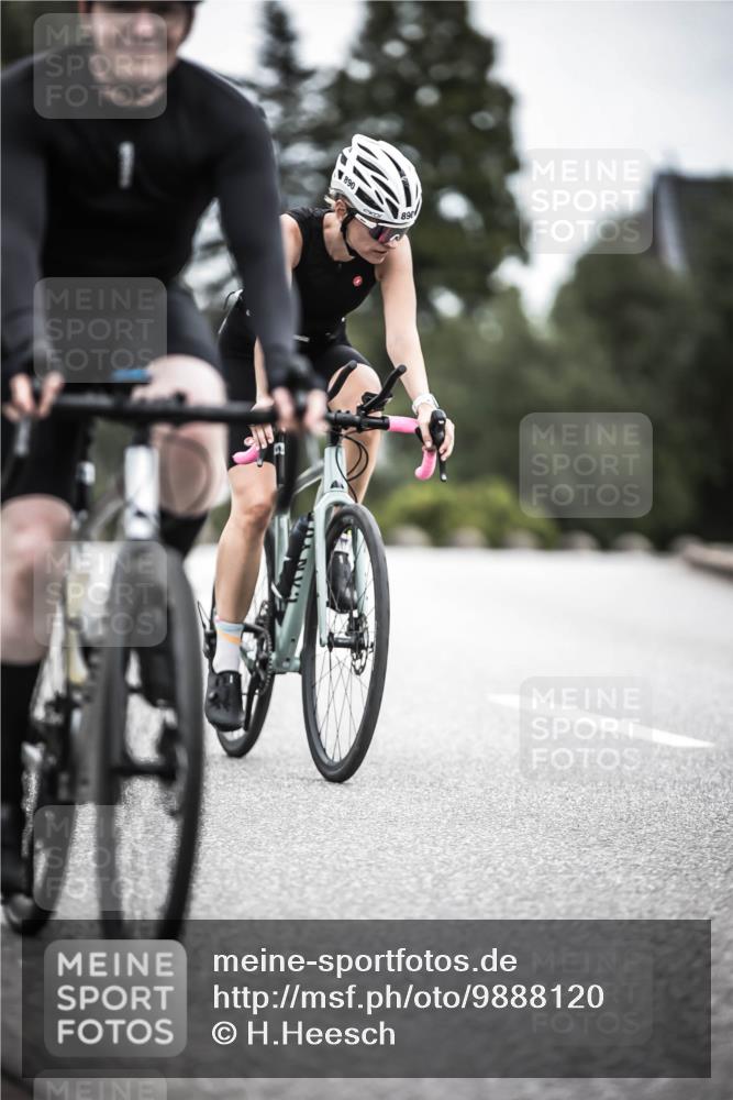 21.06.2026 - 29. Vierlanden-Triathlon H.Heesch http://msf.ph/oto/9888120 21.06.2026 12:14:07 Radfahren 651, 741, 890 meine-sportfotos.de