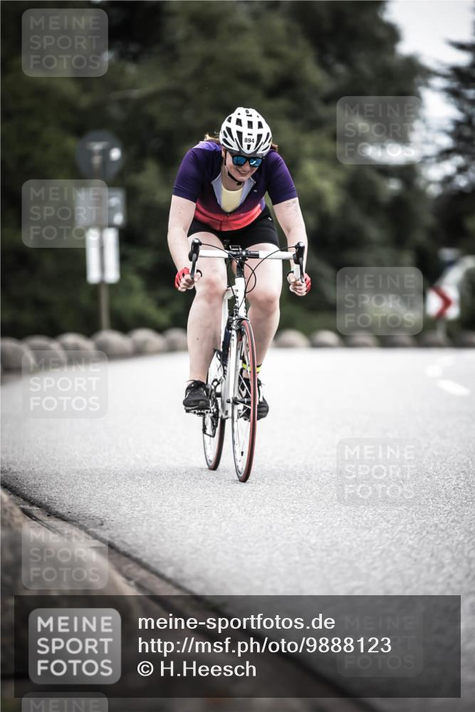 21.06.2026 - 29. Vierlanden-Triathlon H.Heesch http://msf.ph/oto/9888123 21.06.2026 12:14:36 Radfahren 713, 894 meine-sportfotos.de