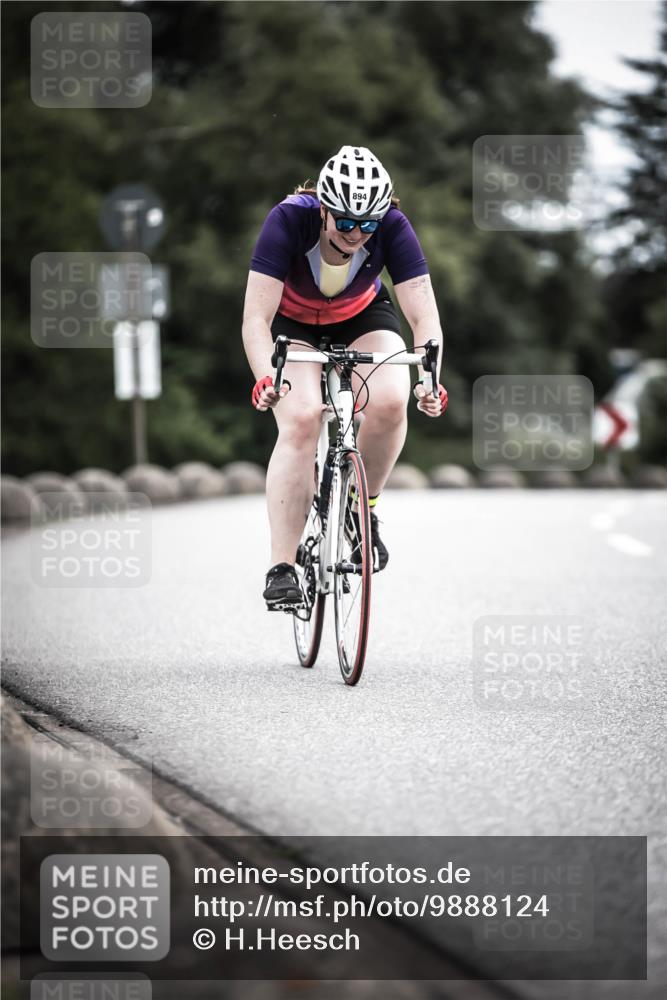 21.06.2026 - 29. Vierlanden-Triathlon H.Heesch http://msf.ph/oto/9888124 21.06.2026 12:14:36 Radfahren 713, 894 meine-sportfotos.de
