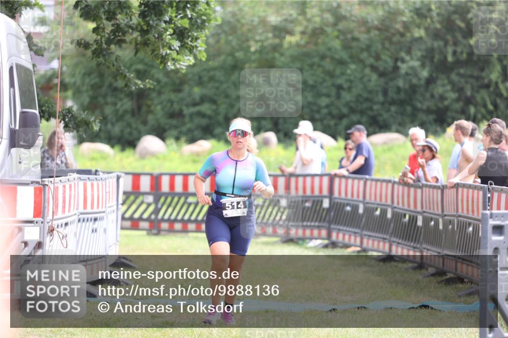 21.06.2026 - 29. Vierlanden-Triathlon Andreas Tolksdorf http://msf.ph/oto/9888136 21.06.2026 11:40:51 Ziel 514, 514 meine-sportfotos.de