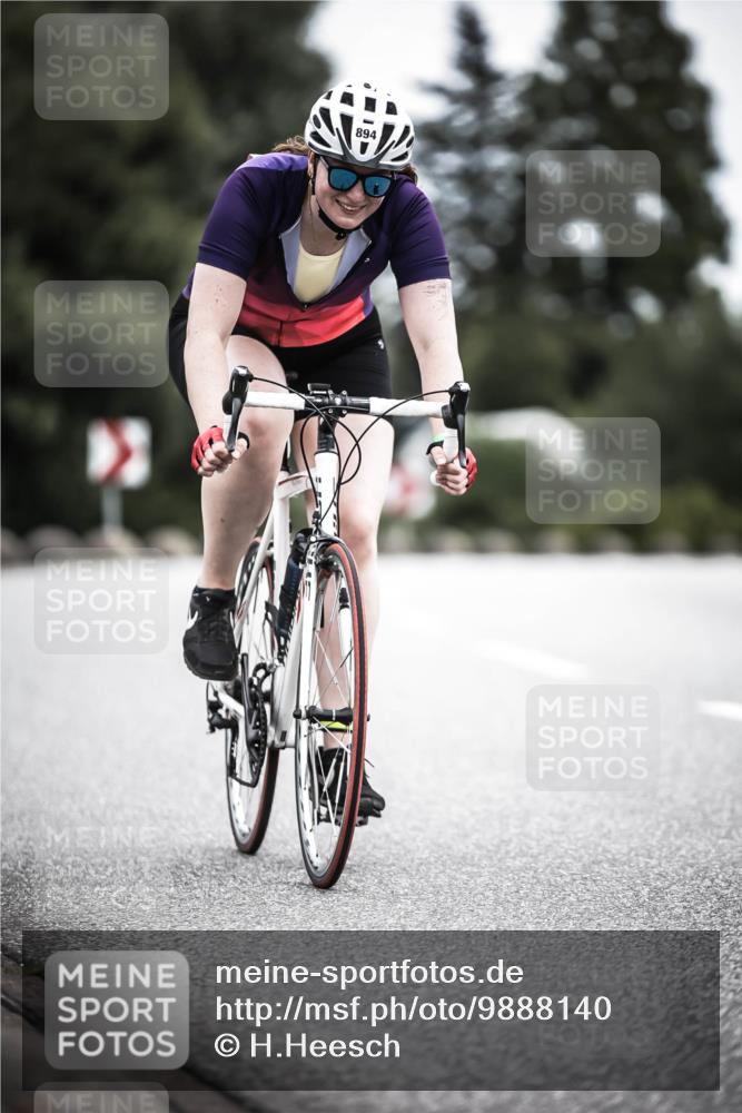 21.06.2026 - 29. Vierlanden-Triathlon H.Heesch http://msf.ph/oto/9888140 21.06.2026 12:14:36 Radfahren 713, 894 meine-sportfotos.de