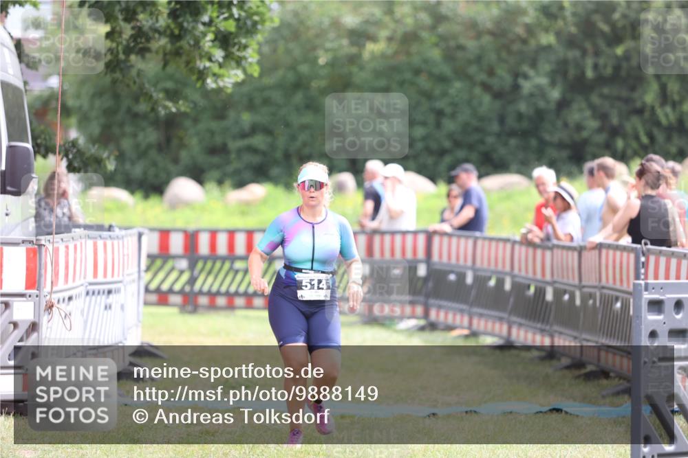 21.06.2026 - 29. Vierlanden-Triathlon Andreas Tolksdorf http://msf.ph/oto/9888149 21.06.2026 11:40:51 Ziel 514, 514 meine-sportfotos.de