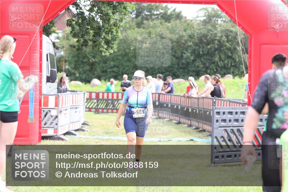 21.06.2026 - 29. Vierlanden-Triathlon Andreas Tolksdorf http://msf.ph/oto/9888159 21.06.2026 11:40:55 Ziel 514, 514 meine-sportfotos.de