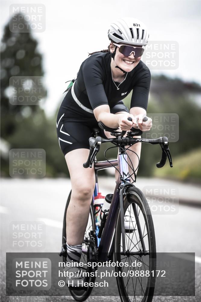 21.06.2026 - 29. Vierlanden-Triathlon H.Heesch http://msf.ph/oto/9888172 21.06.2026 12:15:06 Radfahren 736, 831 meine-sportfotos.de