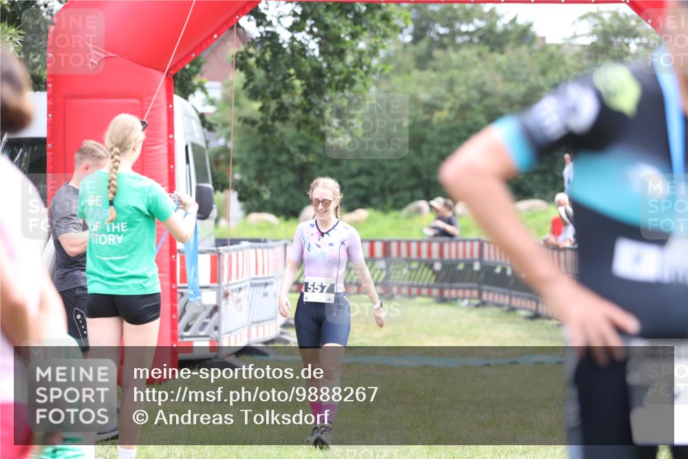 21.06.2026 - 29. Vierlanden-Triathlon Andreas Tolksdorf http://msf.ph/oto/9888267 21.06.2026 11:41:37 Ziel 205, 557, 563, 590, 205, 557, 563, 590 meine-sportfotos.de