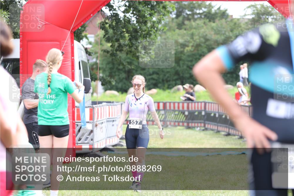 21.06.2026 - 29. Vierlanden-Triathlon Andreas Tolksdorf http://msf.ph/oto/9888269 21.06.2026 11:41:37 Ziel 205, 557, 563, 590, 205, 557, 563, 590 meine-sportfotos.de