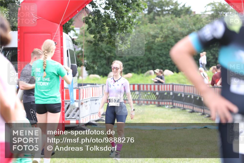 21.06.2026 - 29. Vierlanden-Triathlon Andreas Tolksdorf http://msf.ph/oto/9888276 21.06.2026 11:41:37 Ziel 205, 557, 563, 590, 205, 557, 563, 590 meine-sportfotos.de