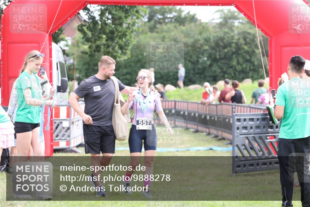 21.06.2026 - 29. Vierlanden-Triathlon Andreas Tolksdorf http://msf.ph/oto/9888278 21.06.2026 11:41:42 Ziel 205, 563, 590, 205, 563, 590 meine-sportfotos.de