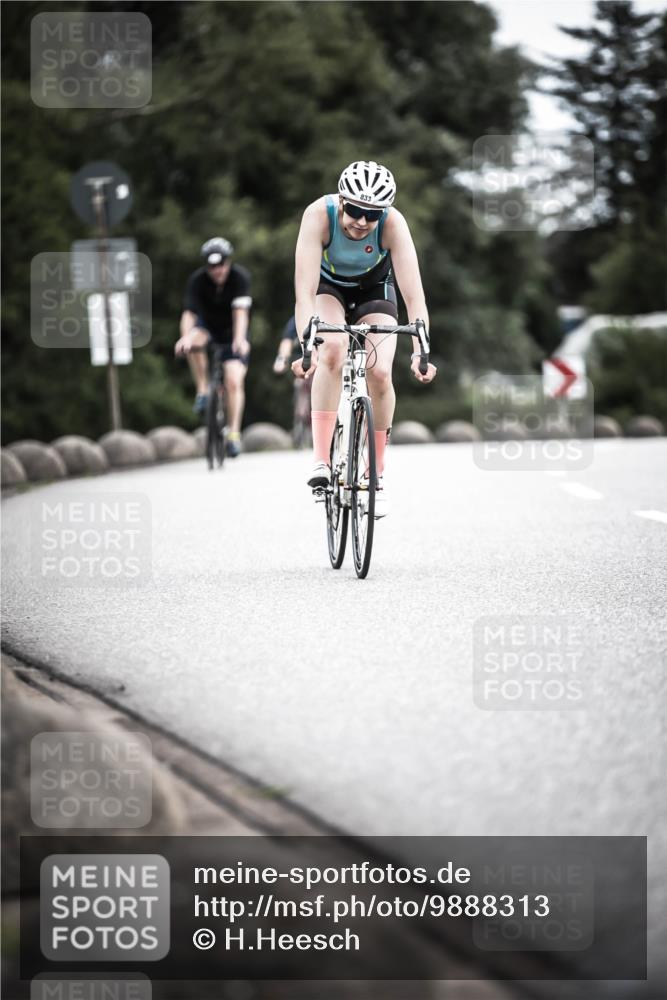 21.06.2026 - 29. Vierlanden-Triathlon H.Heesch http://msf.ph/oto/9888313 21.06.2026 12:15:52 Radfahren 685, 818, 833, 852 meine-sportfotos.de