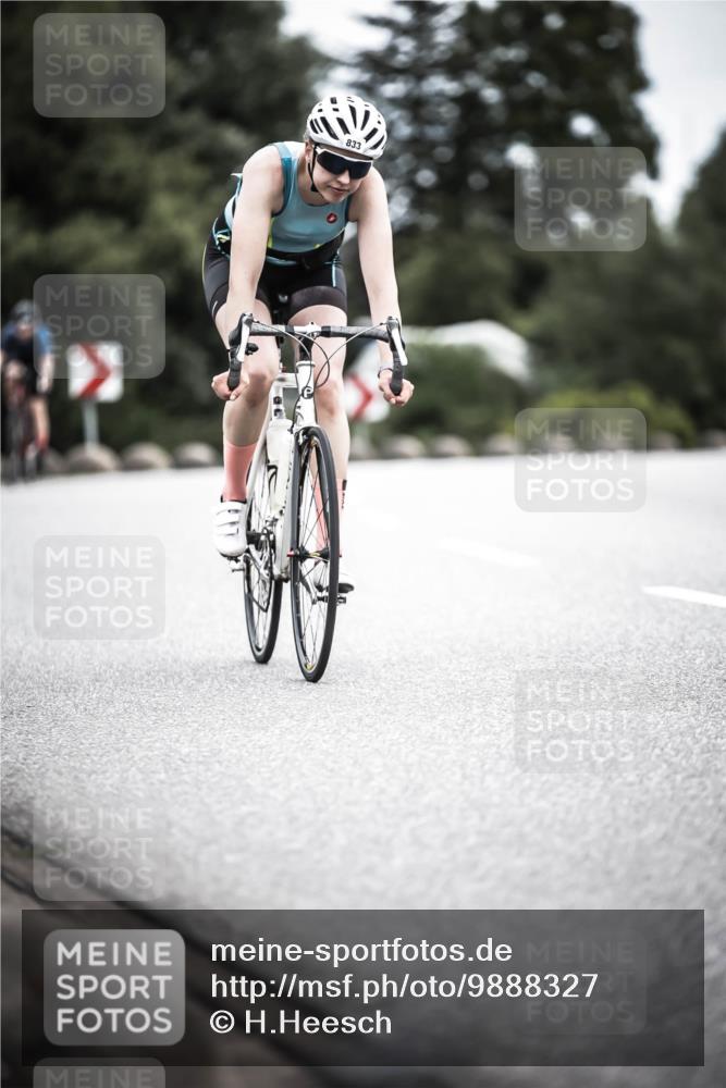21.06.2026 - 29. Vierlanden-Triathlon H.Heesch http://msf.ph/oto/9888327 21.06.2026 12:15:53 Radfahren 685, 818, 833, 852 meine-sportfotos.de