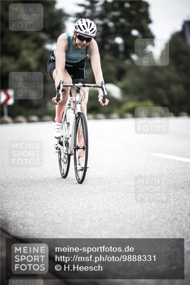 21.06.2026 - 29. Vierlanden-Triathlon H.Heesch http://msf.ph/oto/9888331 21.06.2026 12:15:53 Radfahren 685, 818, 833, 852 meine-sportfotos.de