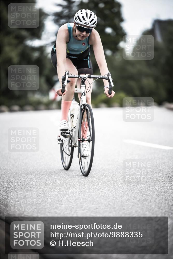 21.06.2026 - 29. Vierlanden-Triathlon H.Heesch http://msf.ph/oto/9888335 21.06.2026 12:15:53 Radfahren 685, 818, 833, 852 meine-sportfotos.de