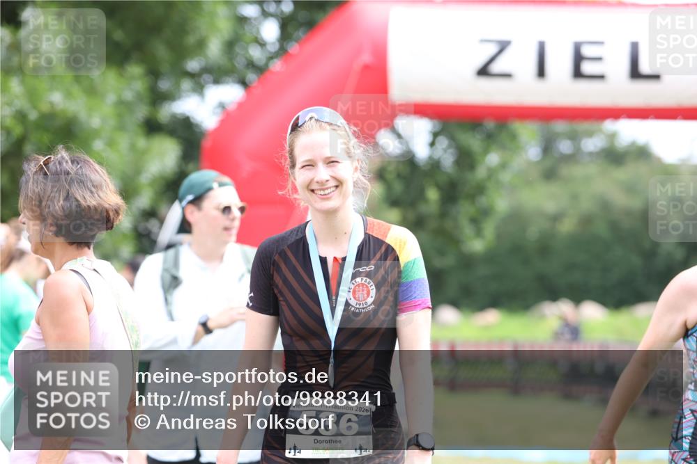 21.06.2026 - 29. Vierlanden-Triathlon Andreas Tolksdorf http://msf.ph/oto/9888341 21.06.2026 11:42:01 Ziel 478, 583, 478, 583 meine-sportfotos.de