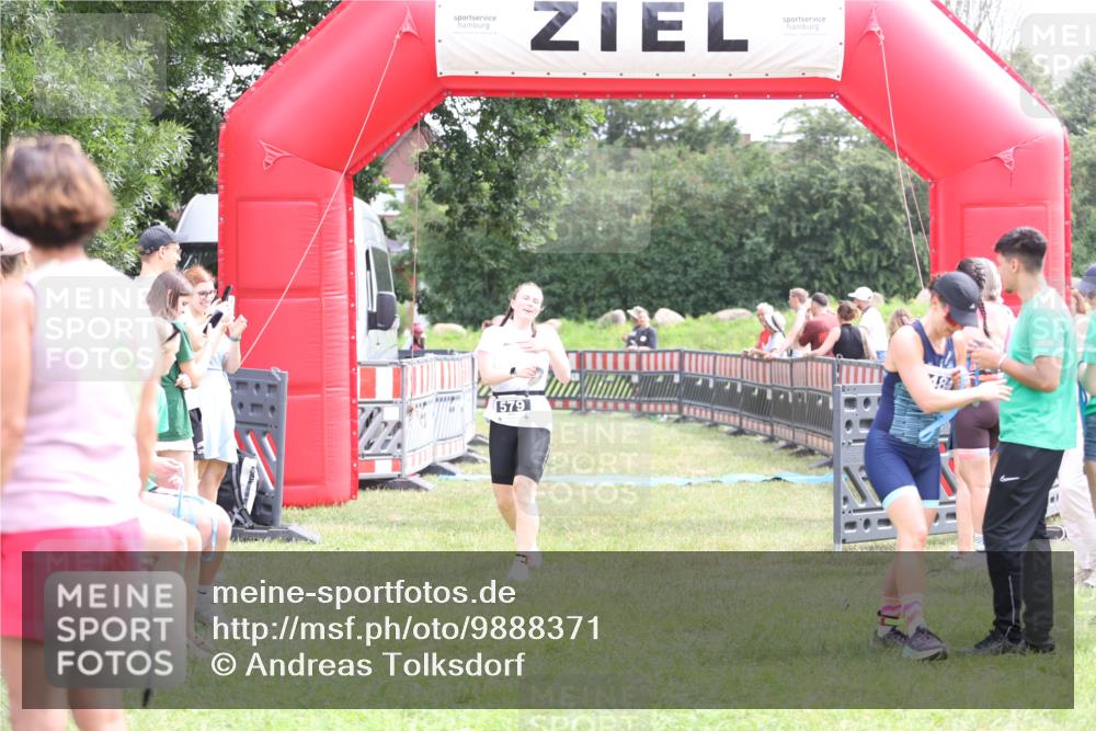 21.06.2026 - 29. Vierlanden-Triathlon Andreas Tolksdorf http://msf.ph/oto/9888371 21.06.2026 11:42:30 Ziel 484, 515, 570, 579, 484, 515, 570, 579 meine-sportfotos.de