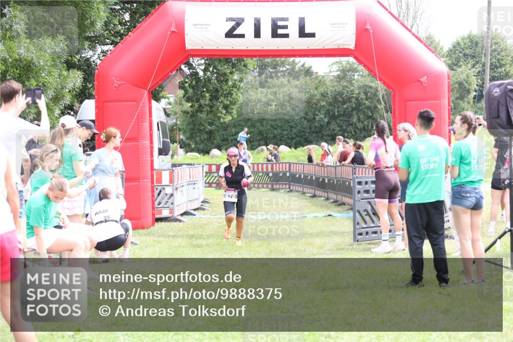 21.06.2026 - 29. Vierlanden-Triathlon Andreas Tolksdorf http://msf.ph/oto/9888375 21.06.2026 11:42:39 Ziel 515, 570, 515, 570 meine-sportfotos.de