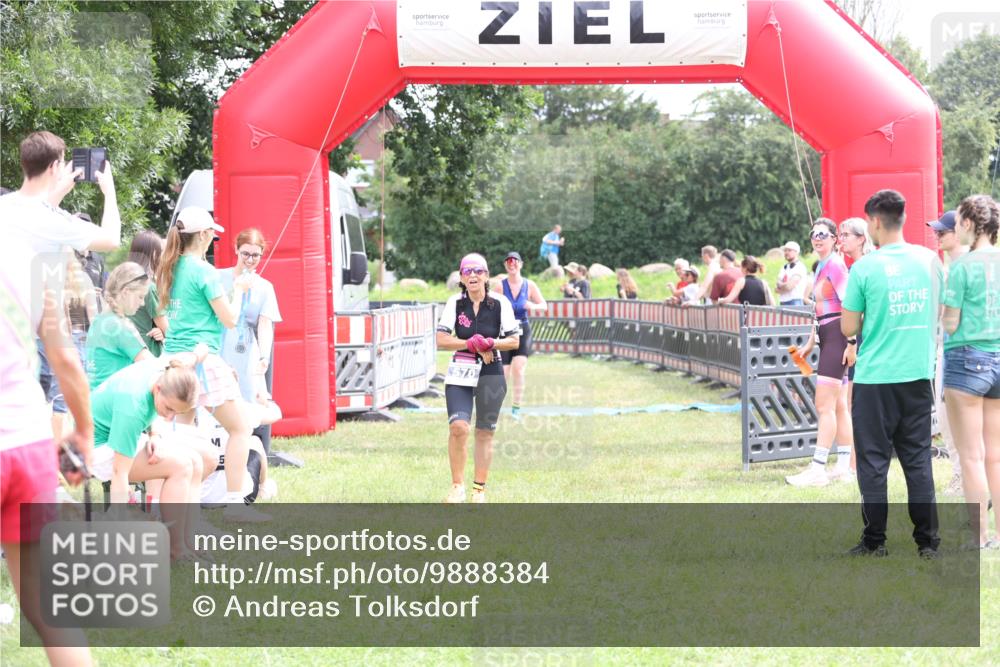 21.06.2026 - 29. Vierlanden-Triathlon Andreas Tolksdorf http://msf.ph/oto/9888384 21.06.2026 11:42:41 Ziel 515, 570, 515, 570 meine-sportfotos.de