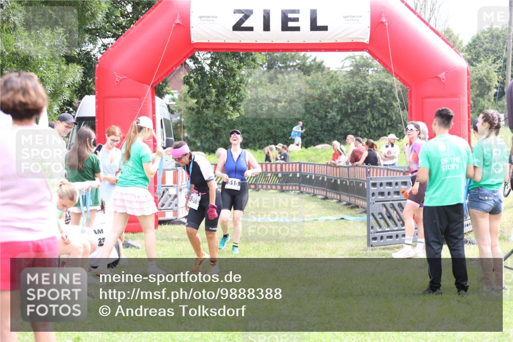 21.06.2026 - 29. Vierlanden-Triathlon Andreas Tolksdorf http://msf.ph/oto/9888388 21.06.2026 11:42:43 Ziel 515, 515 meine-sportfotos.de