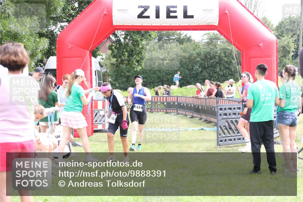 21.06.2026 - 29. Vierlanden-Triathlon Andreas Tolksdorf http://msf.ph/oto/9888391 21.06.2026 11:42:43 Ziel 515, 515 meine-sportfotos.de