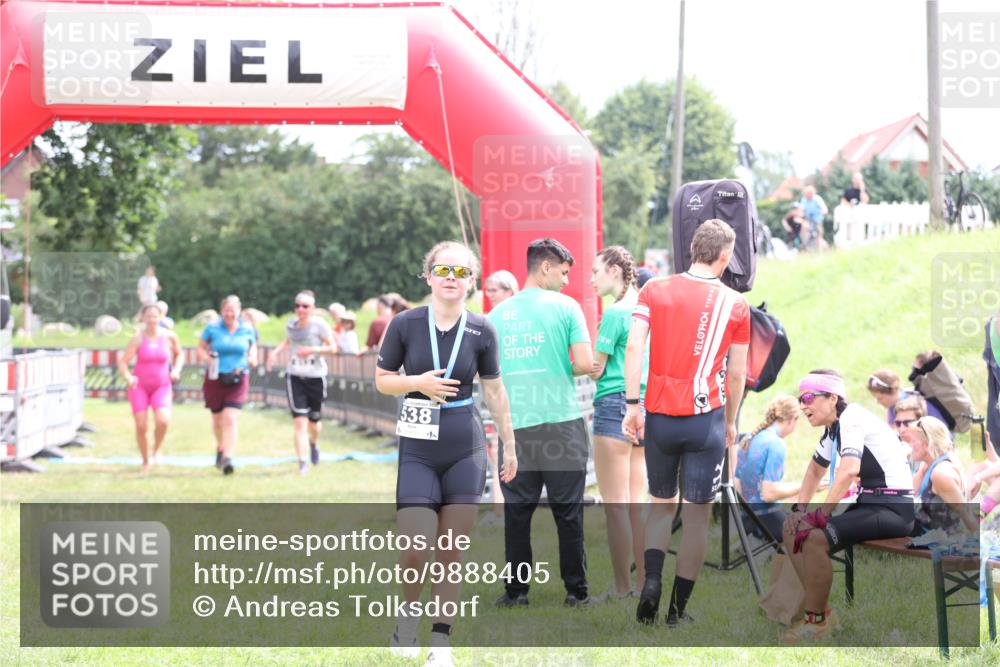 21.06.2026 - 29. Vierlanden-Triathlon Andreas Tolksdorf http://msf.ph/oto/9888405 21.06.2026 11:43:08 Ziel 613, 613 meine-sportfotos.de