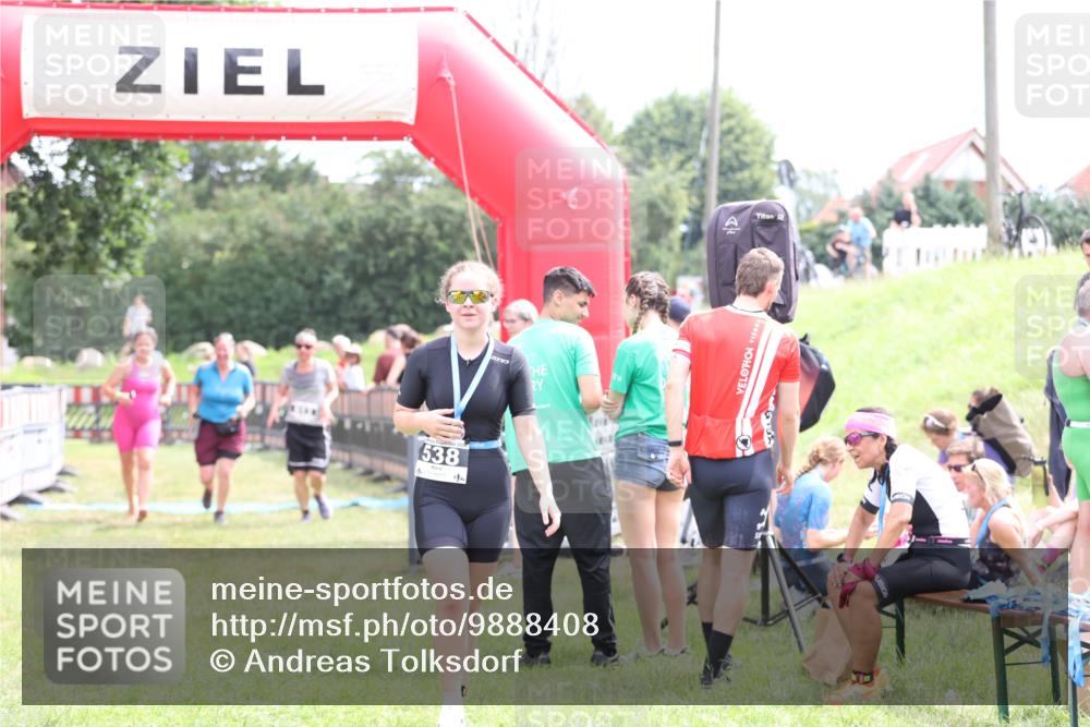 21.06.2026 - 29. Vierlanden-Triathlon Andreas Tolksdorf http://msf.ph/oto/9888408 21.06.2026 11:43:08 Ziel 613, 613 meine-sportfotos.de