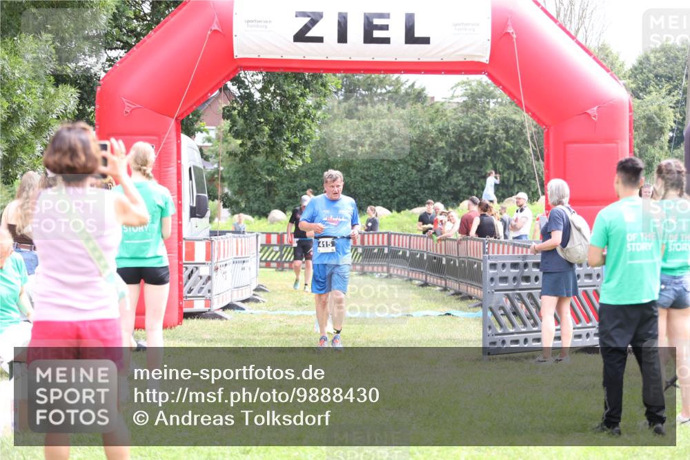 21.06.2026 - 29. Vierlanden-Triathlon Andreas Tolksdorf http://msf.ph/oto/9888430 21.06.2026 11:43:31 Ziel 415, 455, 576, 415, 455, 576 meine-sportfotos.de