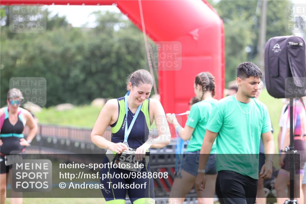 21.06.2026 - 29. Vierlanden-Triathlon Andreas Tolksdorf http://msf.ph/oto/9888608 21.06.2026 11:48:33 Ziel 565, 565 meine-sportfotos.de