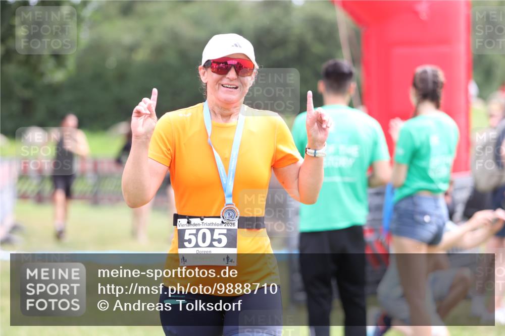 21.06.2026 - 29. Vierlanden-Triathlon Andreas Tolksdorf http://msf.ph/oto/9888710 21.06.2026 11:51:25 Ziel 534, 612, 534, 612 meine-sportfotos.de