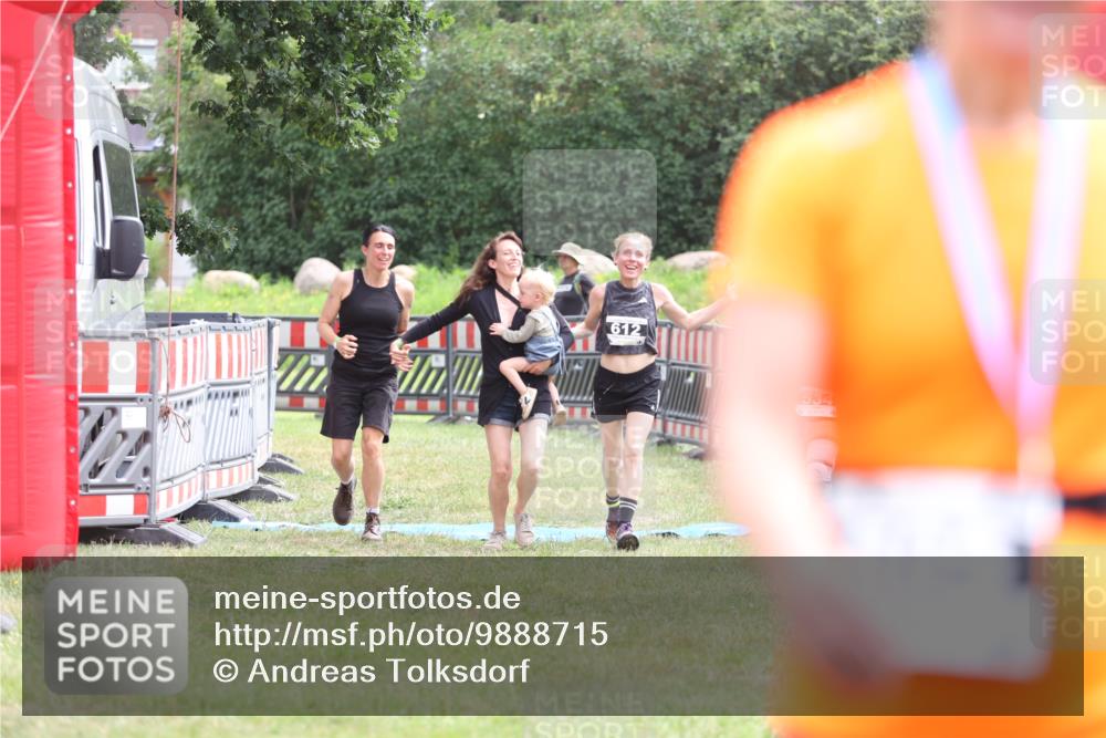 21.06.2026 - 29. Vierlanden-Triathlon Andreas Tolksdorf http://msf.ph/oto/9888715 21.06.2026 11:51:27 Ziel 299, 534, 612, 299, 534, 612 meine-sportfotos.de