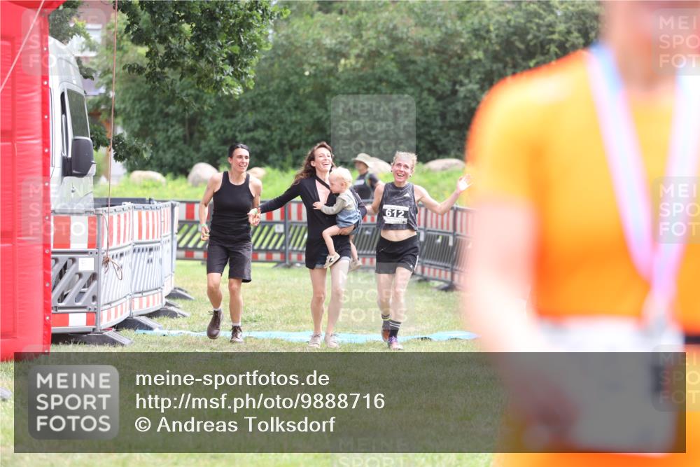 21.06.2026 - 29. Vierlanden-Triathlon Andreas Tolksdorf http://msf.ph/oto/9888716 21.06.2026 11:51:27 Ziel 299, 534, 612, 299, 534, 612 meine-sportfotos.de